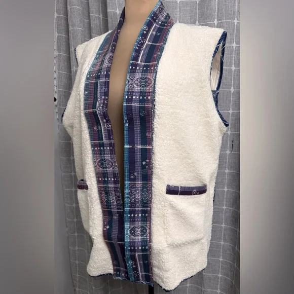 NWT Vest Lucky Brand Oversized Quilted Uniquely crafted Embroidery Vest - Picture 6 of 12